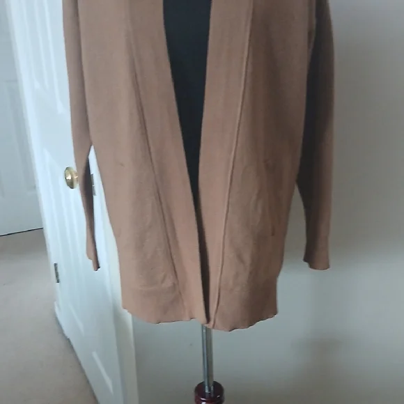 💓Lord & Taylor Camel Knit Cardigan - Picture 6 of 8